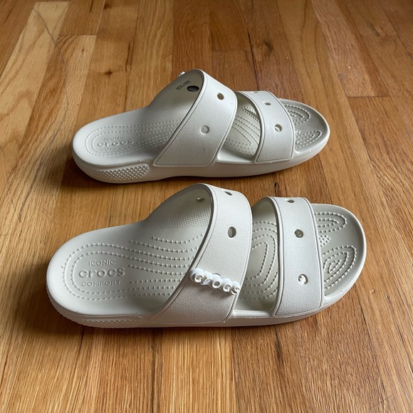 Crocs Unisex Classic Two-Strap Slide Sandals Cream Sz 10 - Picture 3 of 9
